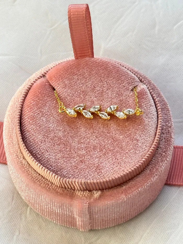 Pulsera de Hojas Athenea Dreamlandgt Joyas Guatemala Earrings
