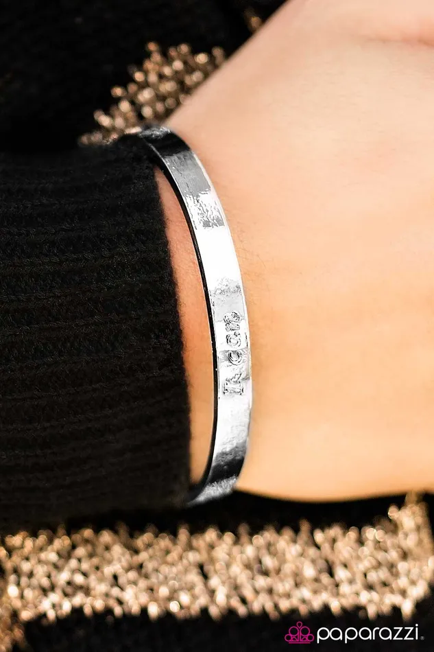 Paparazzi Jewelry Bracelets Paparazzi Bracelet I Can Silver