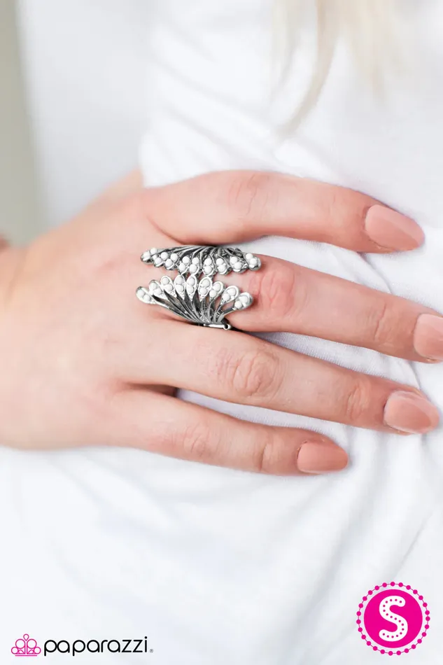 Paparazzi Jewelry Paparazzi Ring Bahama Breeze White Rings