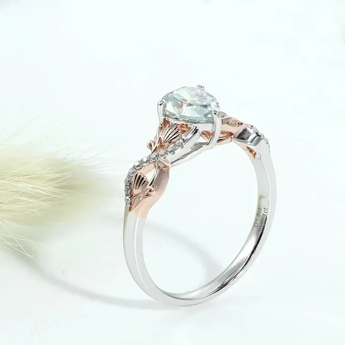 Luxus Moissanite Rings White And Rose Gold Blue Pear Cut Moissanite Engagement Ring 1ct