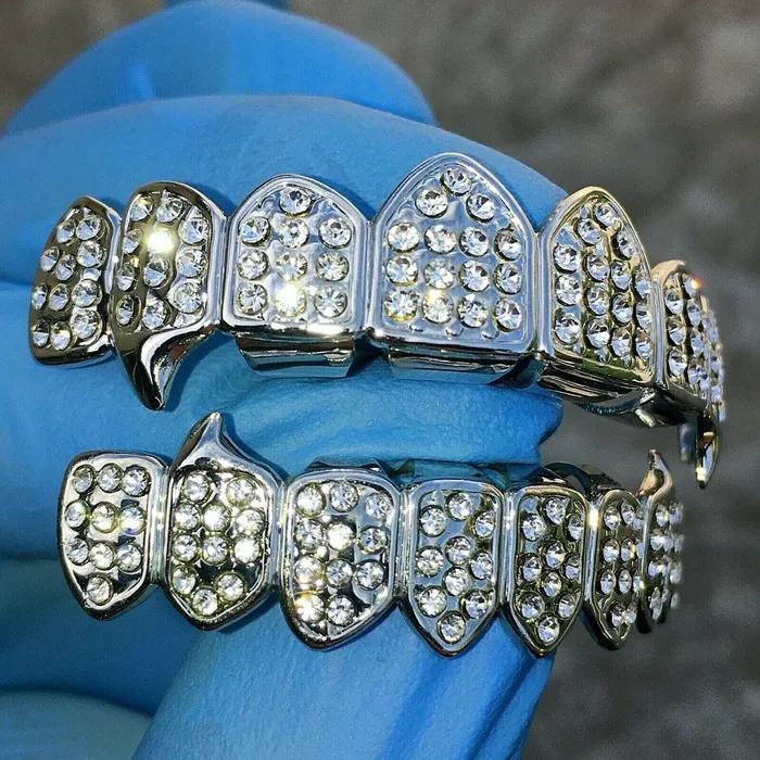 Bling Cartel Admin Rings Silver Tone 8 on Eight Teeth Iced Vampire Fangs Grillz Set
