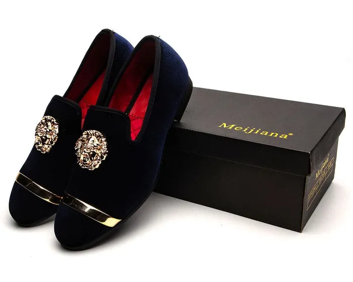 Divine Inspiration Styles Rings MEIJIANA Mens Genuine Velvet Leather White Loafers With Medallion Ring Designer Shoes