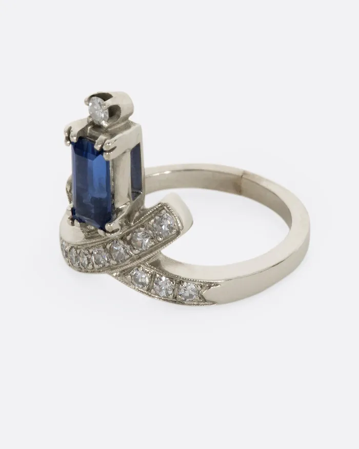 EXCALIBUR Rings Sapphire and Diamond Crossed Ring EXCALIBUR Rings Sapphire and Diamond Crossed Ring