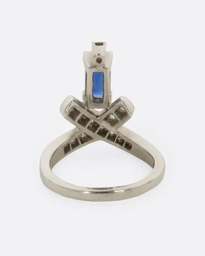 EXCALIBUR Rings Sapphire and Diamond Crossed Ring EXCALIBUR Rings Sapphire and Diamond Crossed Ring