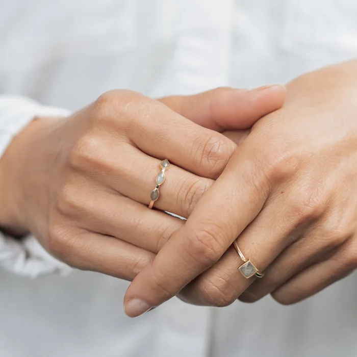 Three Setting Cremation Ring in 14K Yellow Gold closebymejewelry Rings