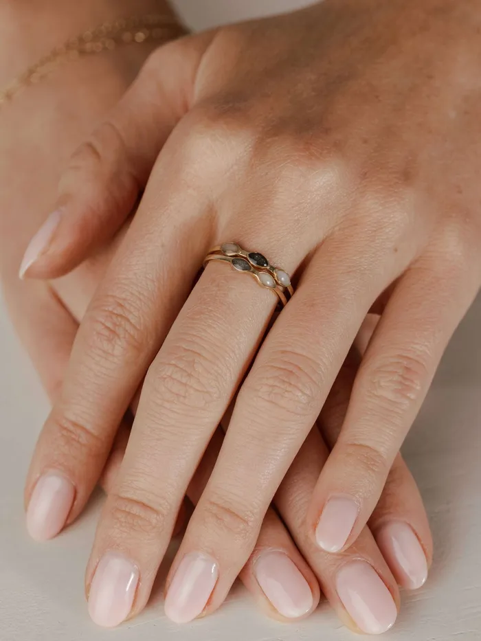 Three Setting Cremation Ring in 14K Yellow Gold closebymejewelry Rings