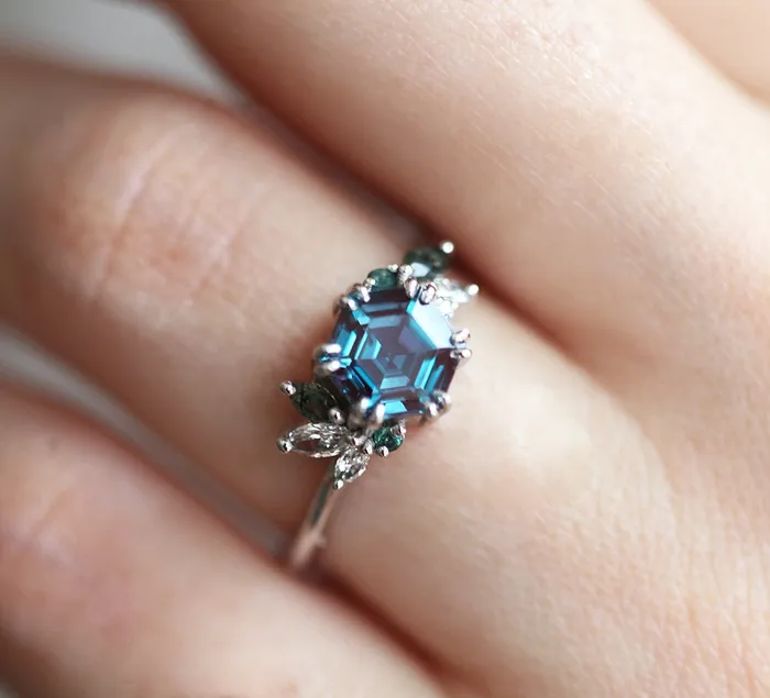 Capucinne Aerin Hexagon Cluster Ring Rings