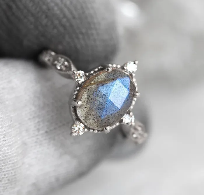 Capucinne Arya Vintage Inspired Labradorite Ring Rings