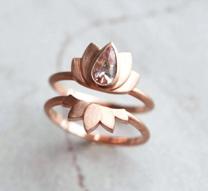 Capucinne Rings Paisley Lotus Sapphire Ring Set