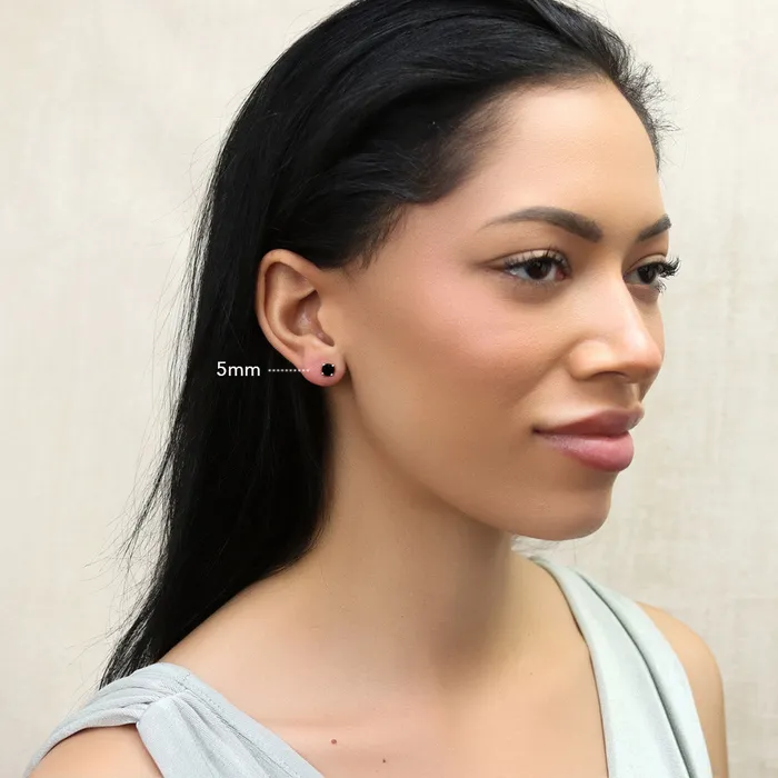 Earrings BERRICLE Solitaire Black CZ Stud Earrings in Sterling Silver