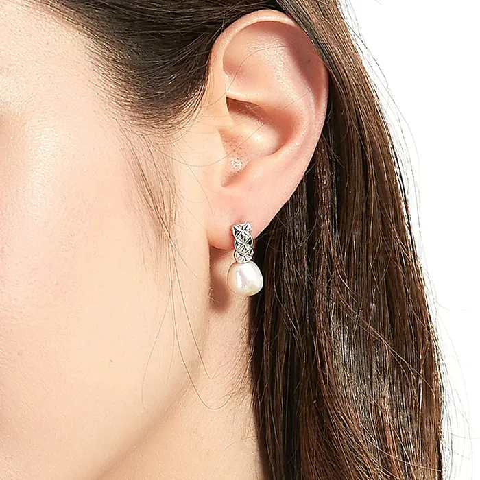 Earrings BERRICLE Solitaire Cultured Pearl Stud Earrings in Sterling Silver