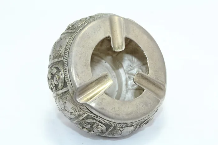 PH Artistic Ashtray Alloyed Solid Silver Traditional Handmade Floral Design Hand Engraved Dropshipped via Social Commerce Network Rings