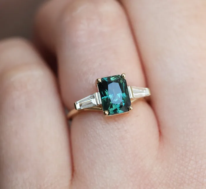 Rings Capucinne Solana Radiant Alexandrite Ring