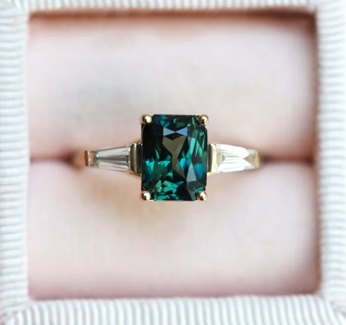 Rings Capucinne Solana Radiant Alexandrite Ring