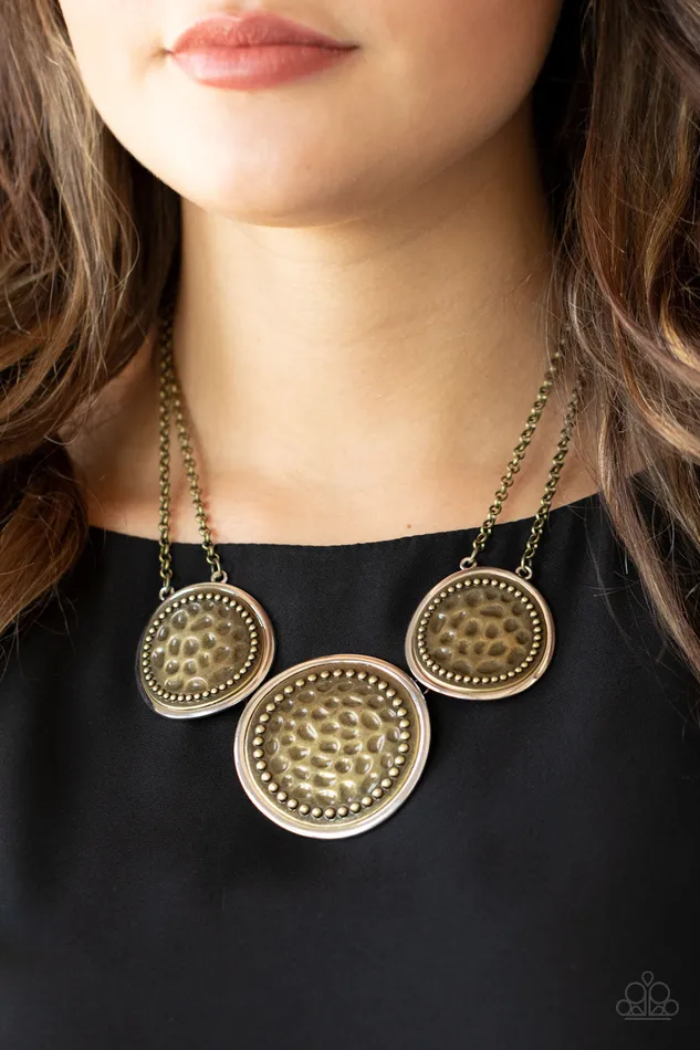 All Eyes On U Jewelry Paparazzi Accessories Necklaces Gladiator Glam Brass Paparazzi Necklace