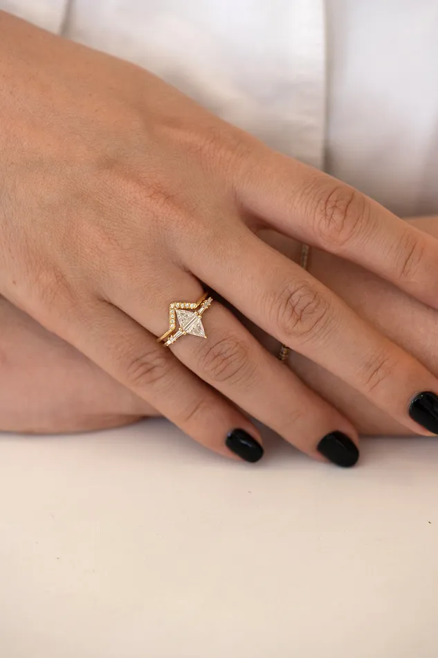 ARTEMER Geometric Engagement Ring with Triangle and Baguette Diamonds Rings
