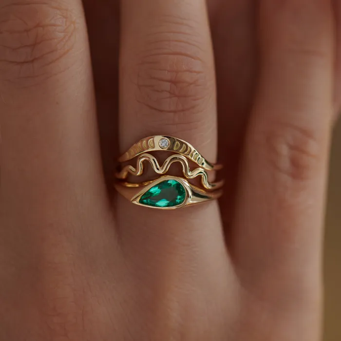 ARTEMER Rings Wave Solid Gold Wedding Band ARTEMER Rings Wave Solid Gold Wedding Band