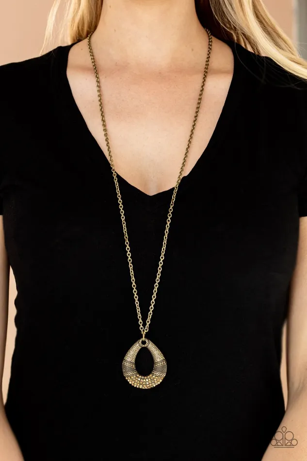 Glitz and Grind Brass Paparazzi Necklace All Eyes On U Jewelry Paparazzi Accessories Necklaces Glitz and Grind Brass Paparazzi Necklace All Eyes On U Jewelry Paparazzi Accessories Necklaces