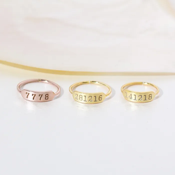 LOULOUROSE Mantra Ring Rings