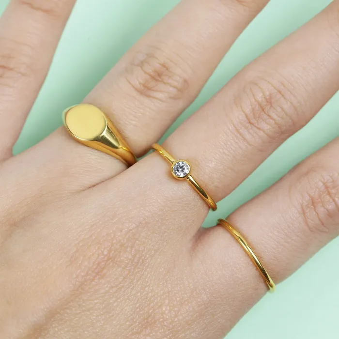 LOULOUROSE Rings Moonlight Bezel Ring