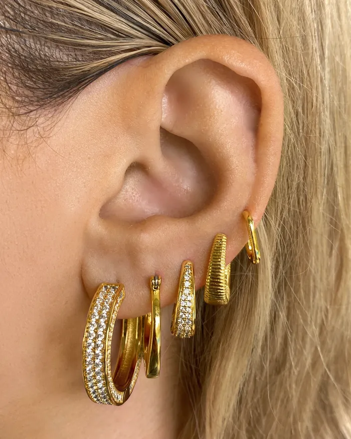 Luv Aj PreStyled Sets Petite Chain Link Huggies Gold Luv Aj PreStyled Sets Petite Chain Link Huggies Gold