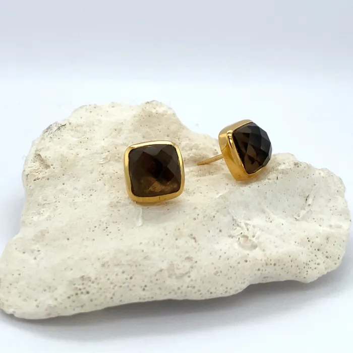 Q Evon PreStyled Sets Square Studs Gold