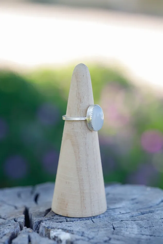 Rings Petite Oval Chalcedony Ring Size 55 Small N Simple Jewelry Rings Petite Oval Chalcedony Ring Size 55 Small N Simple Jewelry
