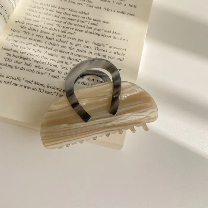 Simple Design Acrylic Hair Claw Variety Refined by AnnaKaci Rings Simple Design Acrylic Hair Claw Variety Refined by AnnaKaci Rings