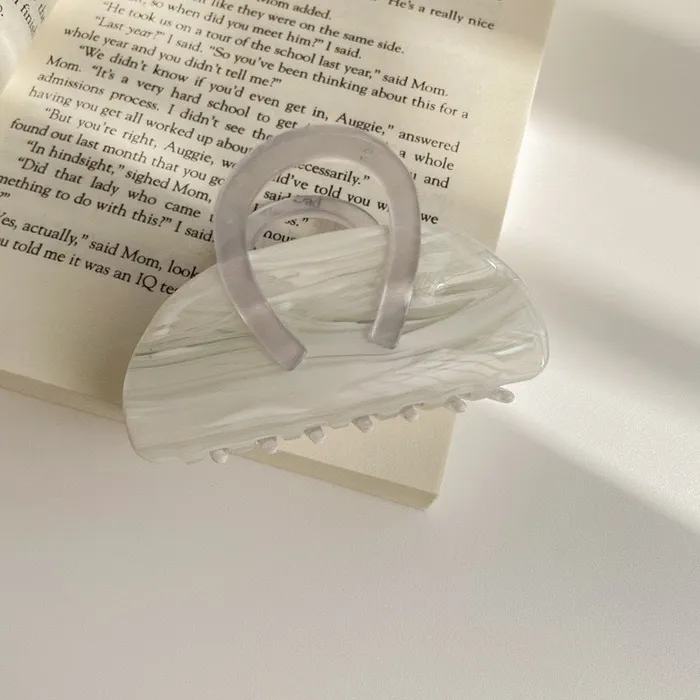 Simple Design Acrylic Hair Claw Variety Refined by AnnaKaci Rings Simple Design Acrylic Hair Claw Variety Refined by AnnaKaci Rings