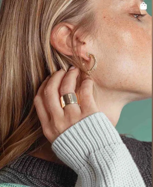 SOKO Uzi Mini Hoop Earrings Earrings